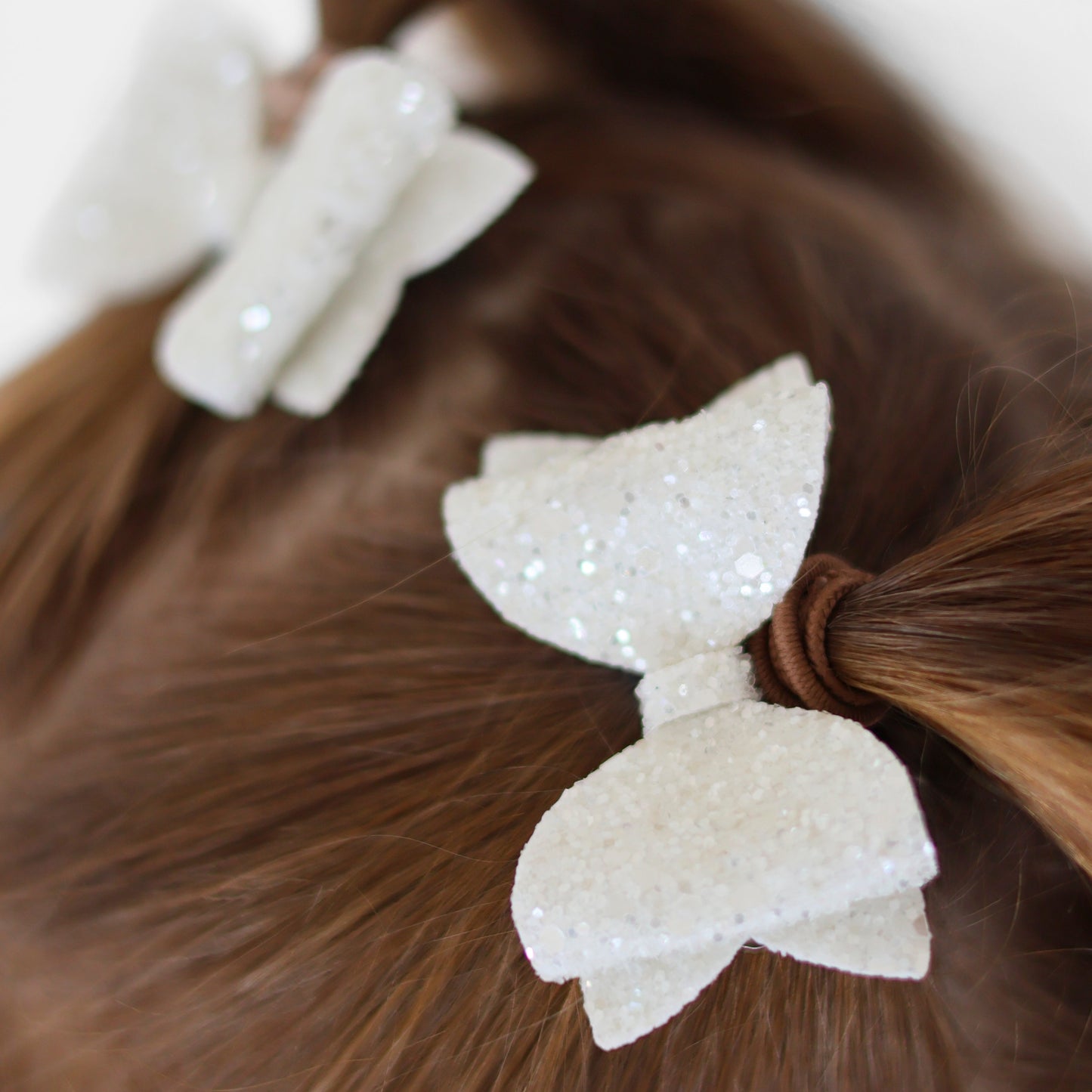 2 Pearl White Jazz Glitter Mini Hair Bows