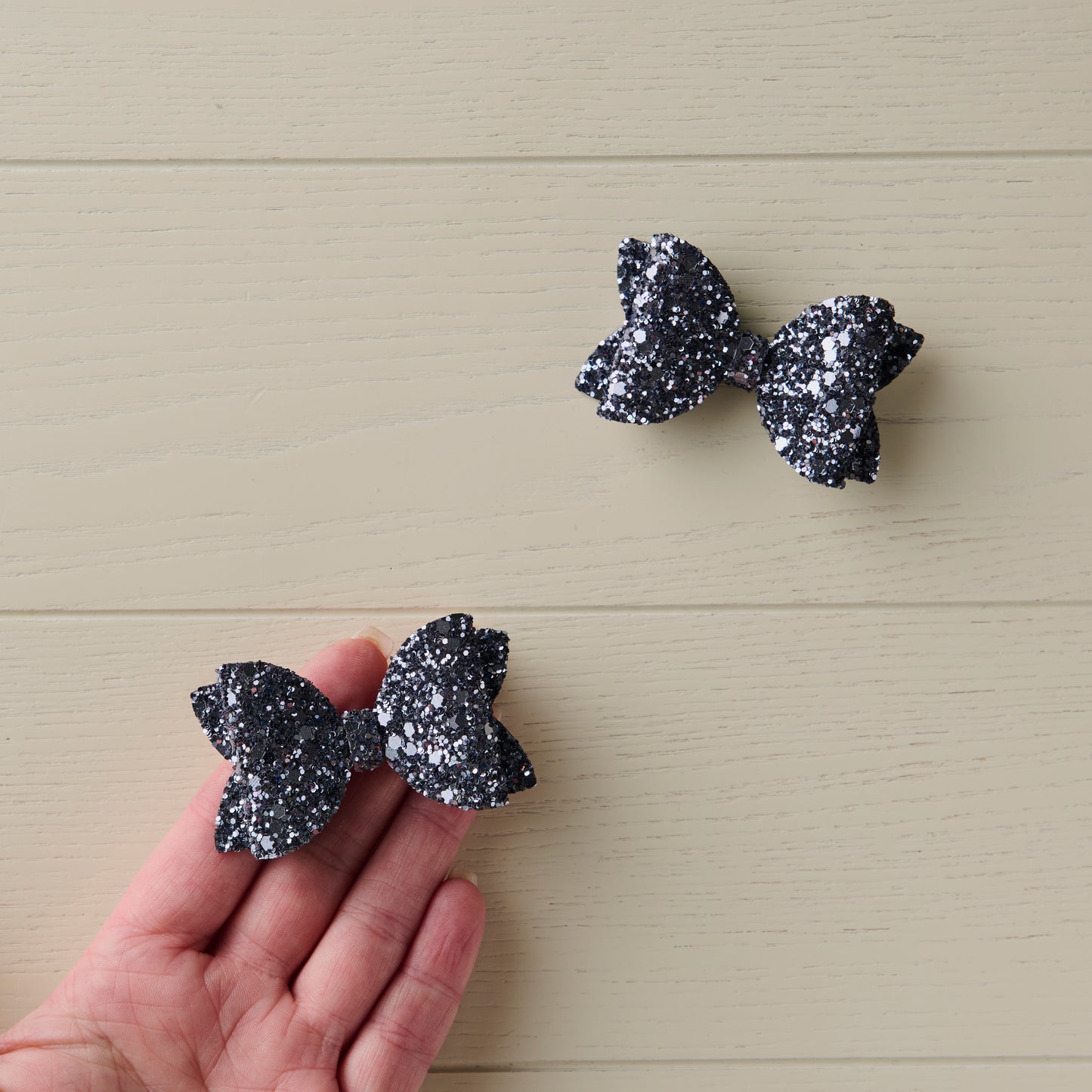 2 Dark Silver Jazz Glitter Mini Hair Bows